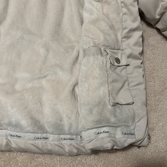 Calvin Klein winter coat - Picture 5 of 6